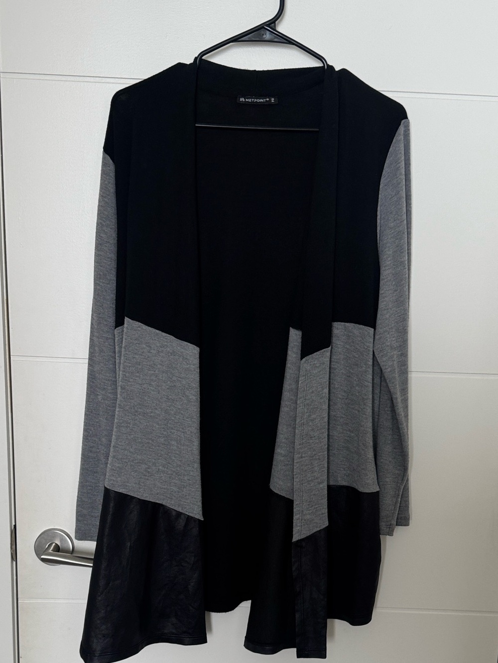Worthington Black and Gray Open-Front Colorblock Cardigan